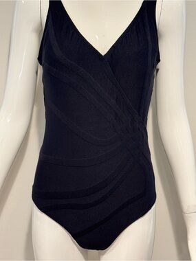 Gottex Black Tummy Control One Piece Swimsuit Size 10